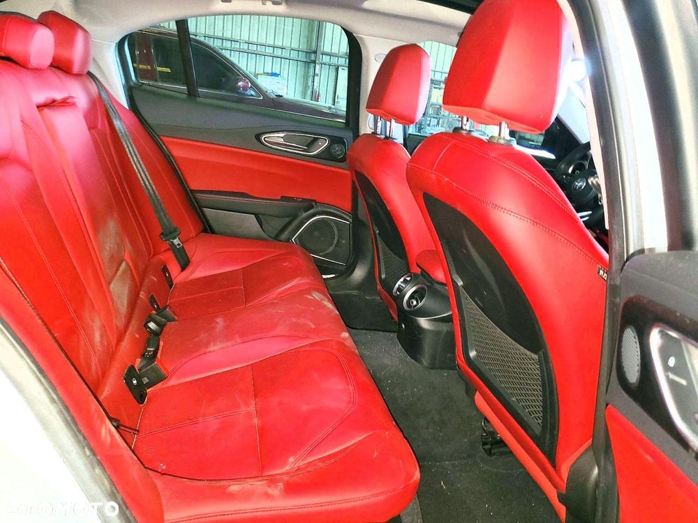 Alfa Romeo Giulia 2.0 Turbo Sprint - 11