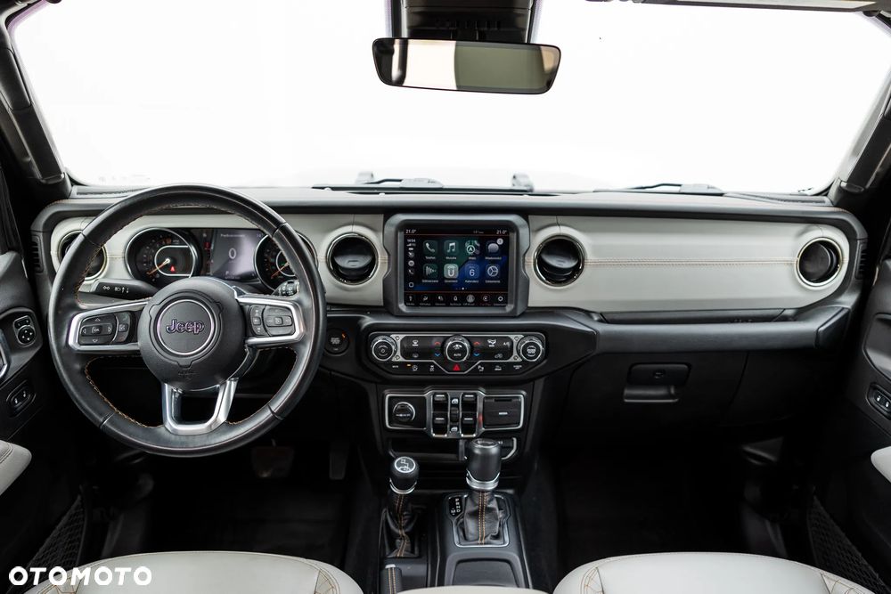Jeep Wrangler - 11