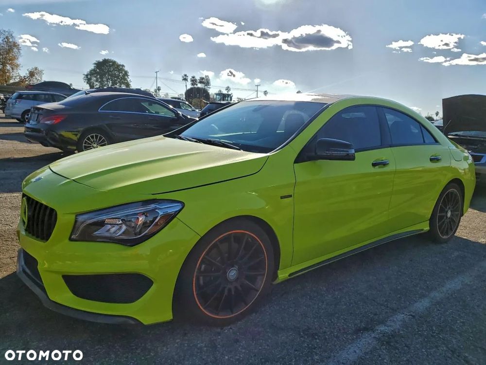 Mercedes-Benz CLA 250 4Matic 7G-DCT Orange Art Edition - 2