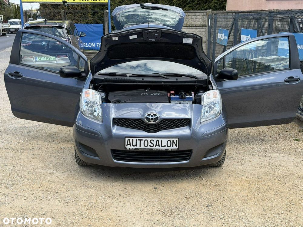 Toyota Yaris - 24