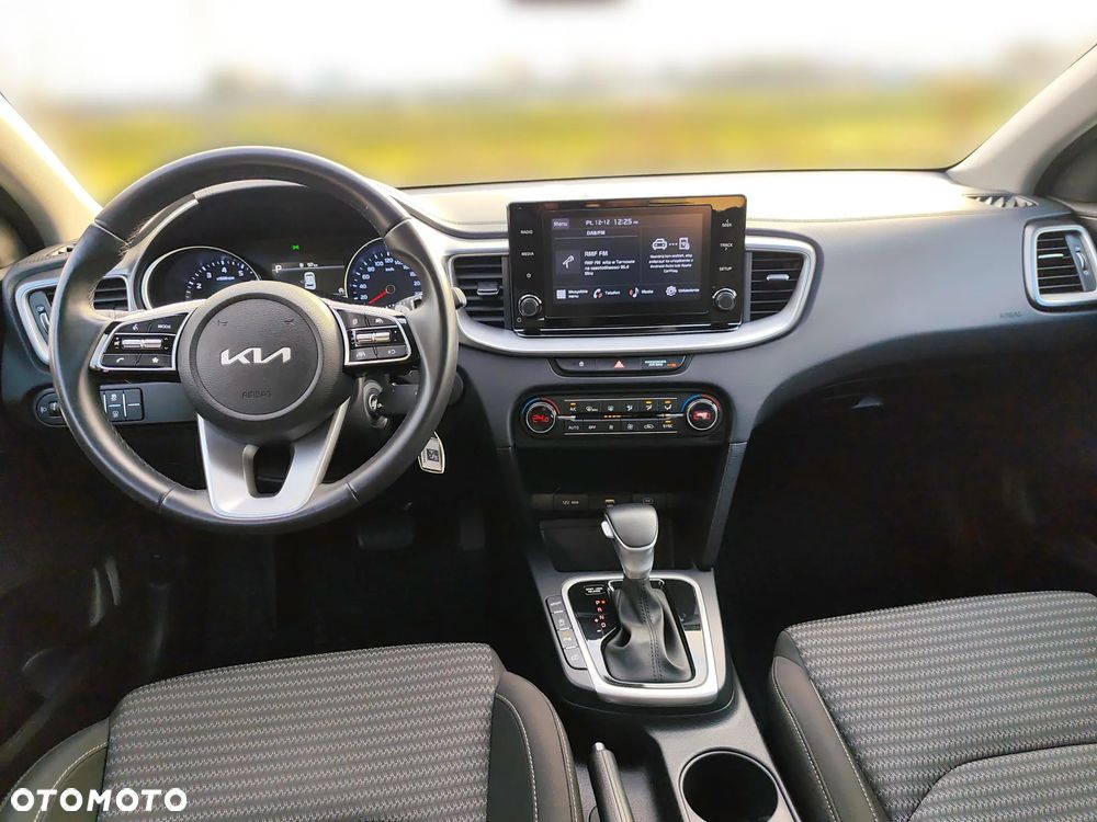 Kia Ceed 1.5 T-GDI M DCT - 14