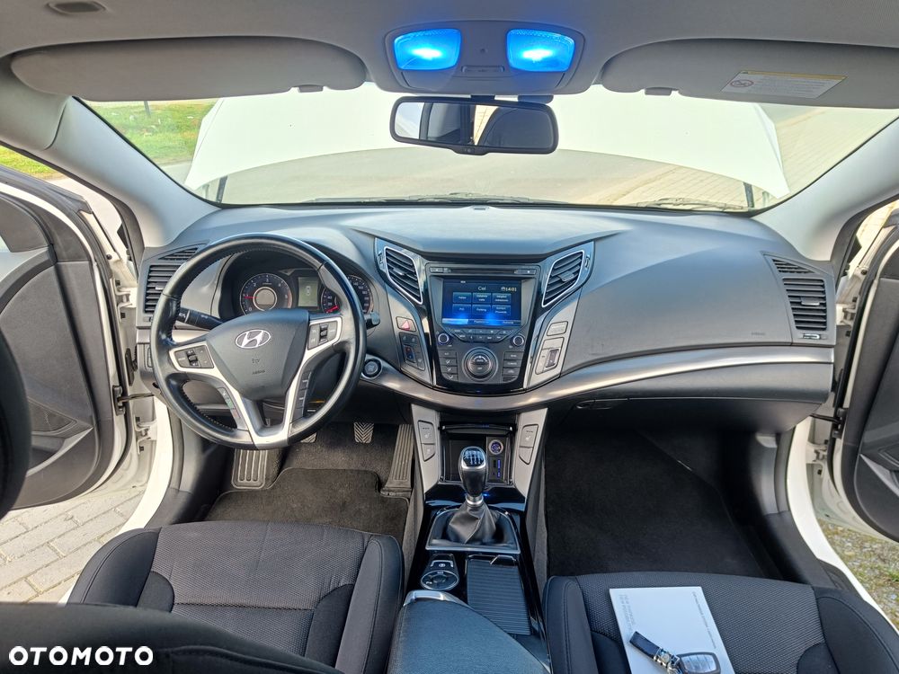 Hyundai i40 1.7 CRDi Comfort + - 22