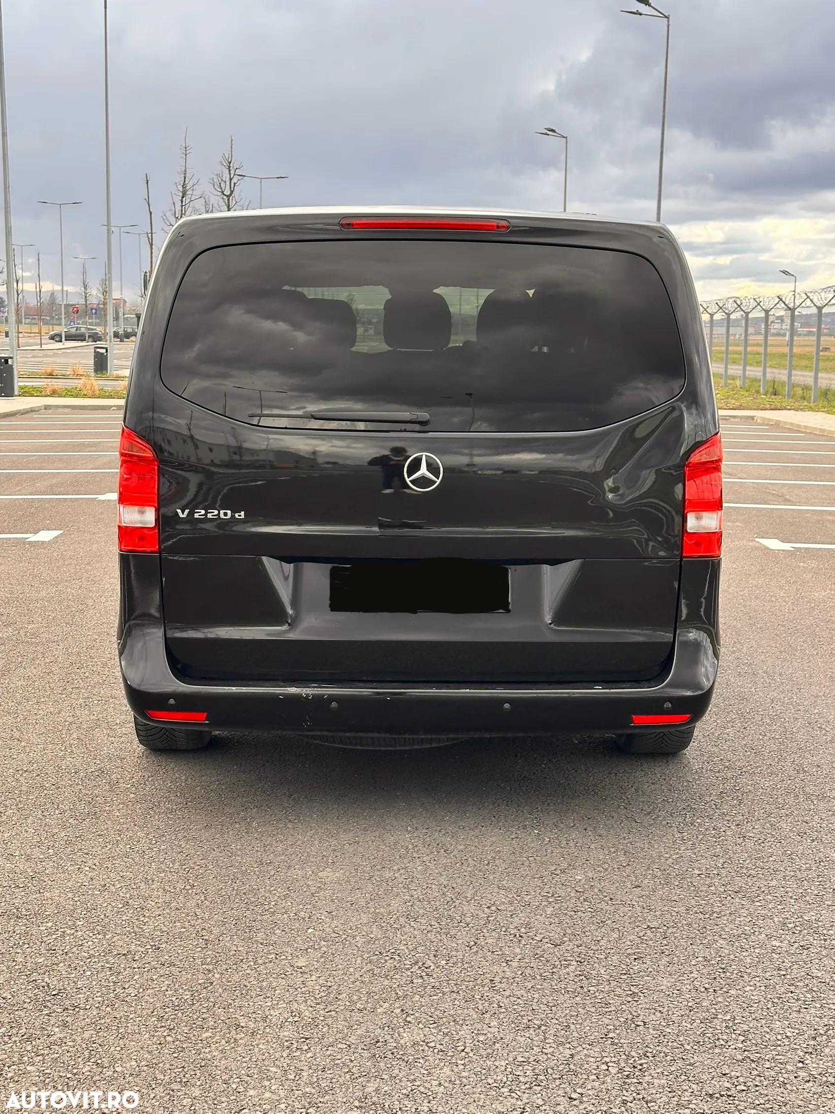 Mercedes-Benz V 220 d extralang 7G-TRONIC SCORE - 10
