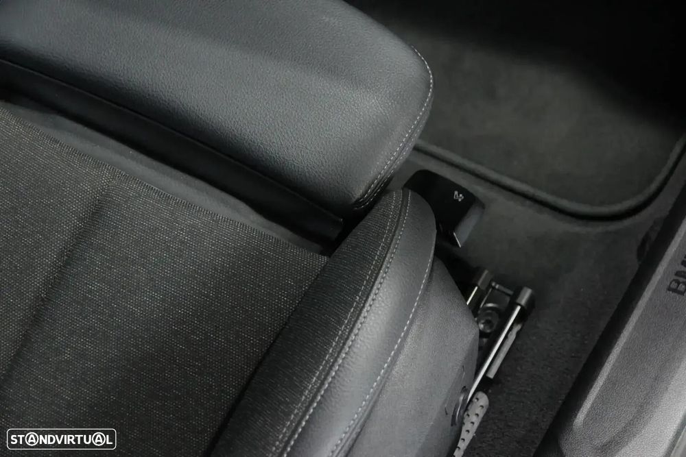 BMW 116 i Advantage - 12