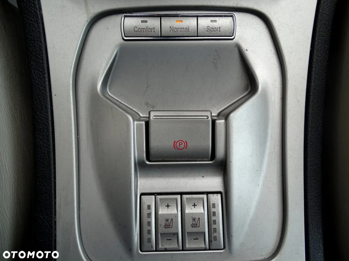 Ford S-Max 2.5 Titanium - 23