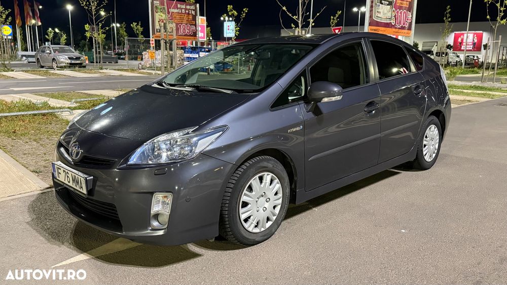 Toyota Prius - 1