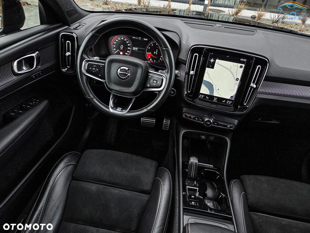 Volvo XC 40 B5 B AWD Geartronic RDesign - 23