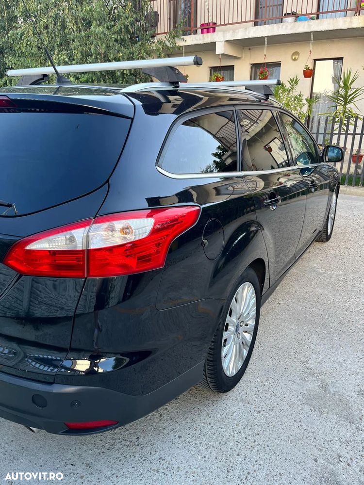 Ford Focus 2.0 TDCI DPF Powershift Titanium - 9