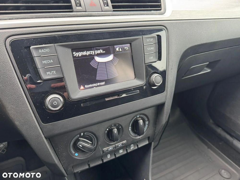 Skoda RAPID 1.2 TSI Ambition - 12