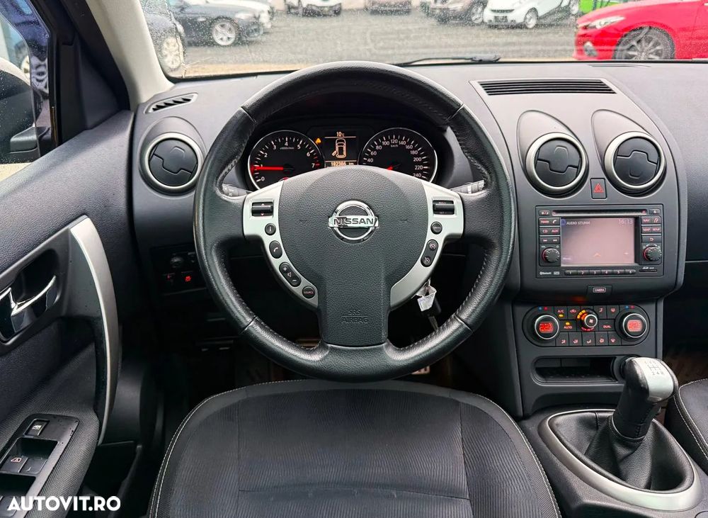 Nissan Qashqai 1.6 360 Start/Stop - 8