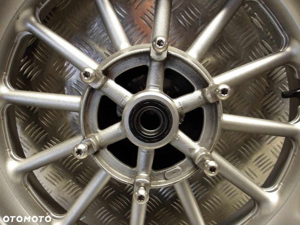 Felga koło przód J18M/CxMT4.00 YAMAHA XV 1900 ROADLINER/STRATOLINER 06-10r   PN. 1D7-25168-01 - 3