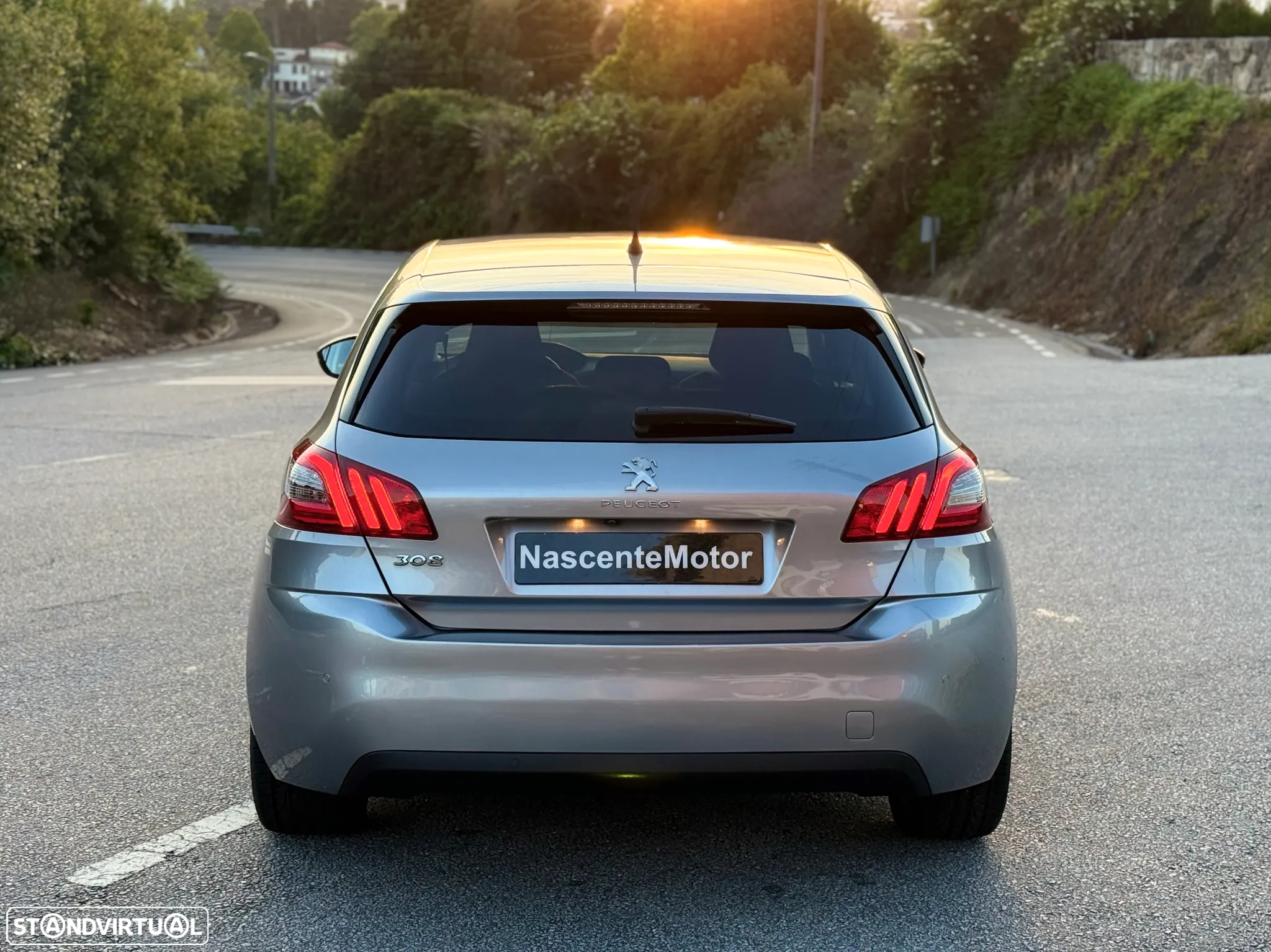 Peugeot 308 1.2 PureTech Allure EAT8 - 15