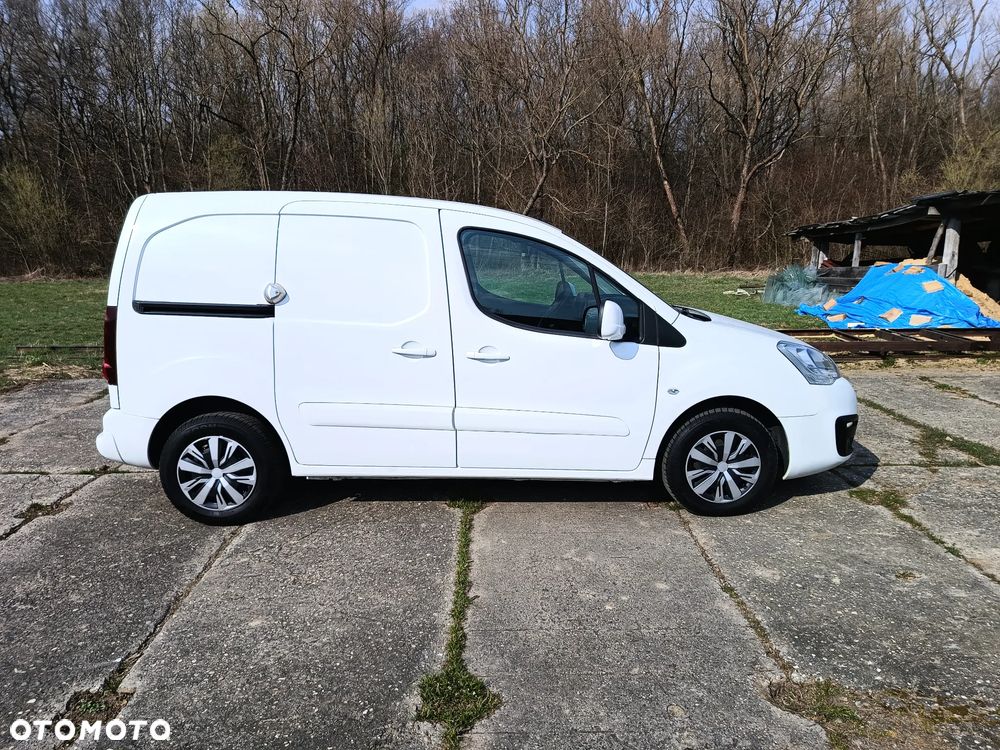 Citroën Berlingo 1.6 diesel Blue HDI 99kM, manual, 2016 rok EURO 6! STAN BARDZO DOBRY, PRZEBIEG GWARANTOWANY! - 4
