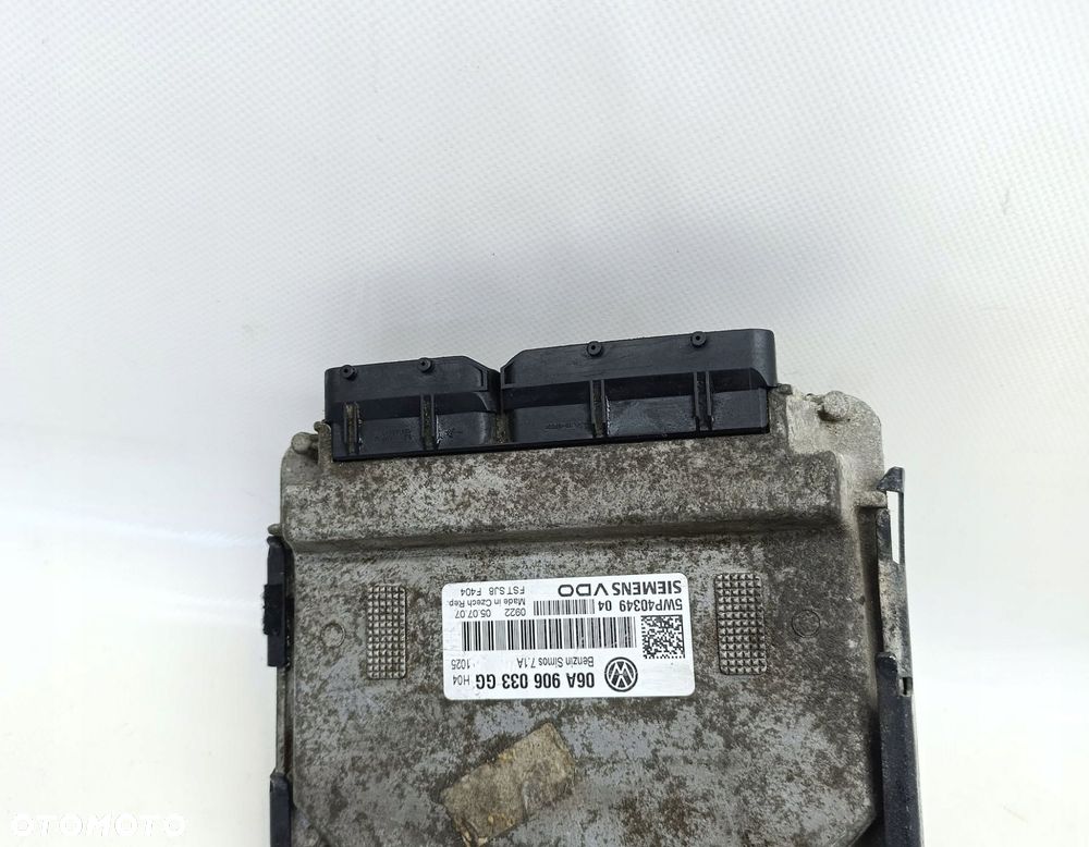 KOMPUTER SILNIKA STEROWNIK VW JETTA 06A906033GG - 2