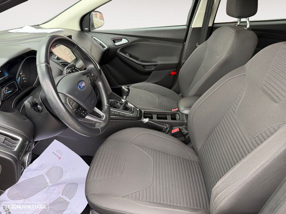 Ford Focus 1.0 EcoBoost Titanium - 9