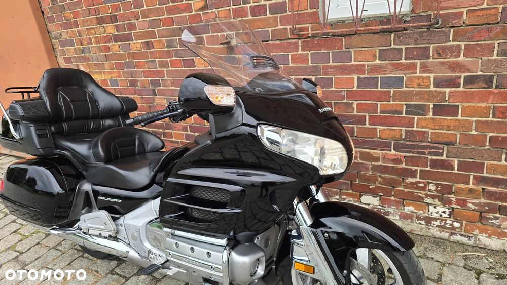 Honda GL - 27