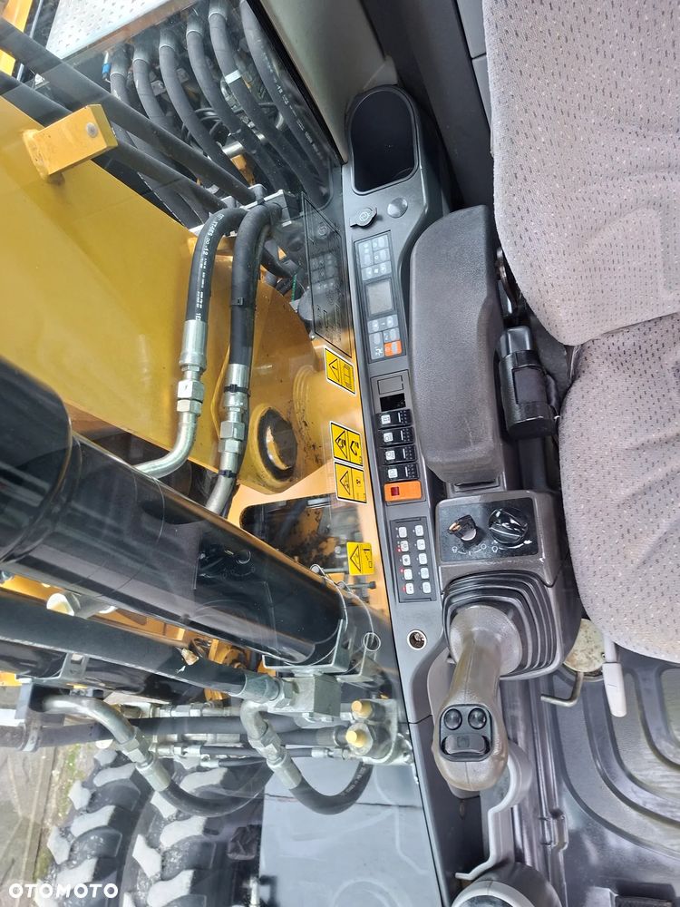 Caterpillar CAT M 313 D - 37