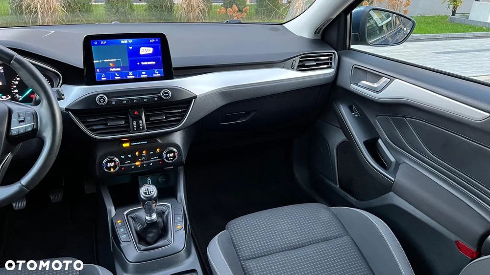 Ford Focus 1.5 EcoBlue Connected - 16