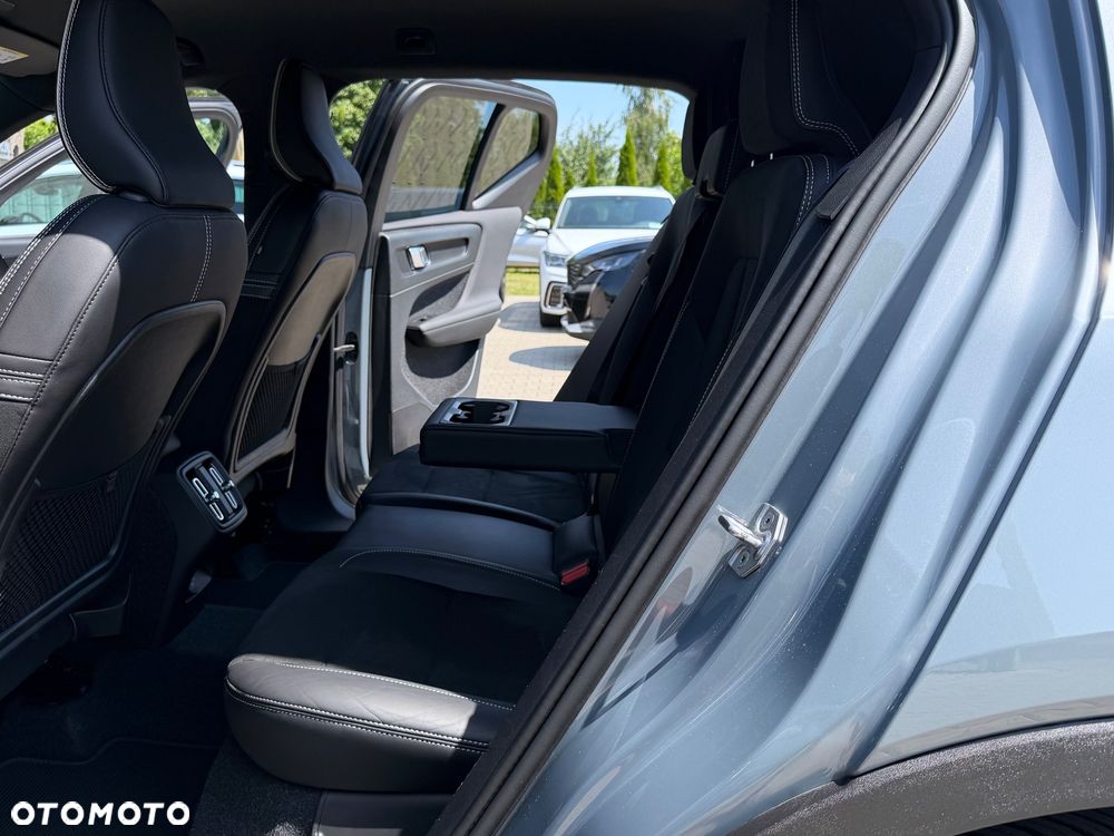 Volvo XC 40 B4 B Geartronic RDesign - 29