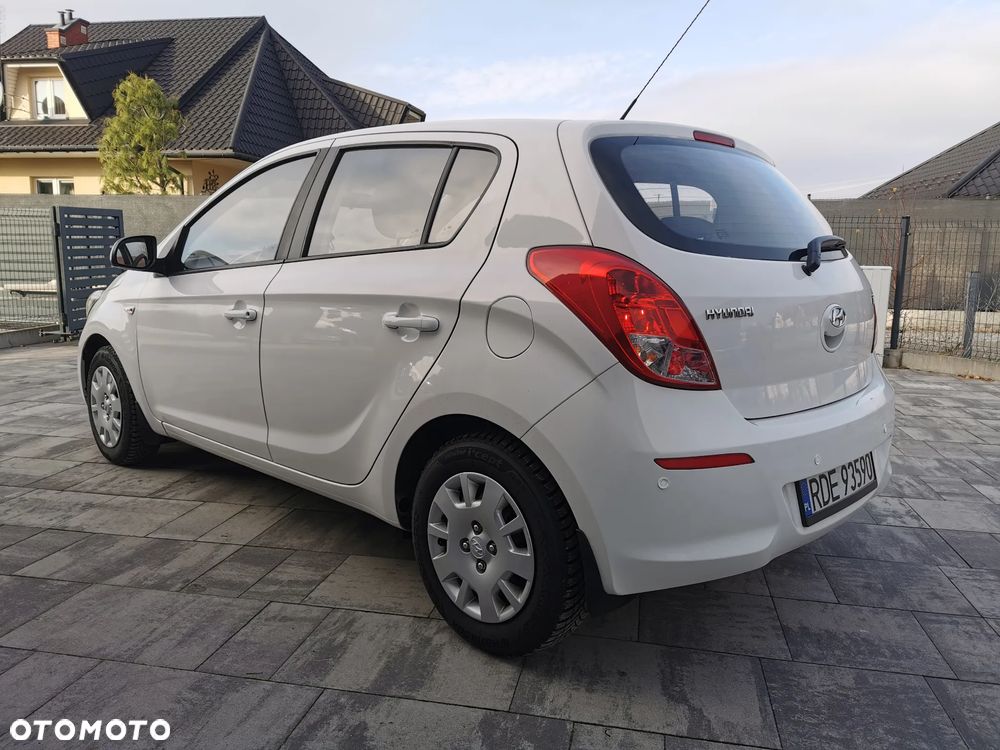 Hyundai i20 1.2 Trend - 35