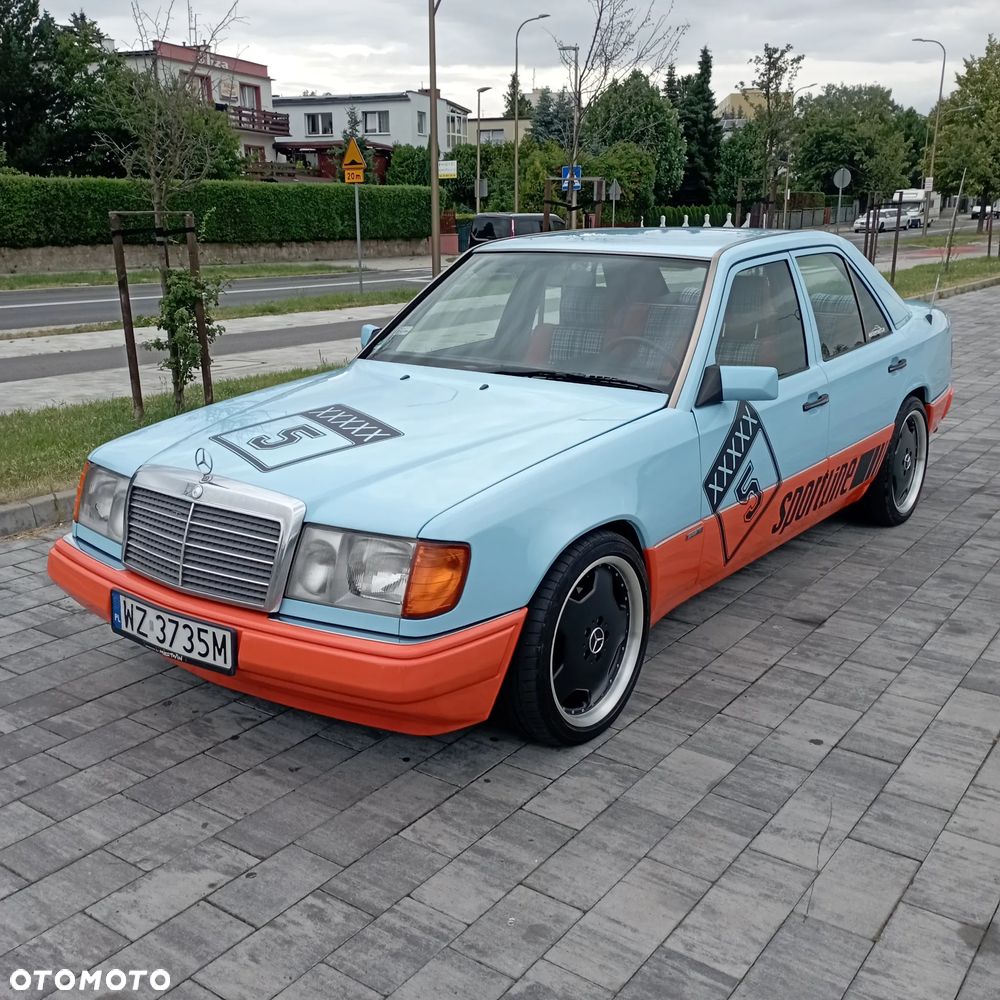 Mercedes-Benz W124 (1984-1993) - 11