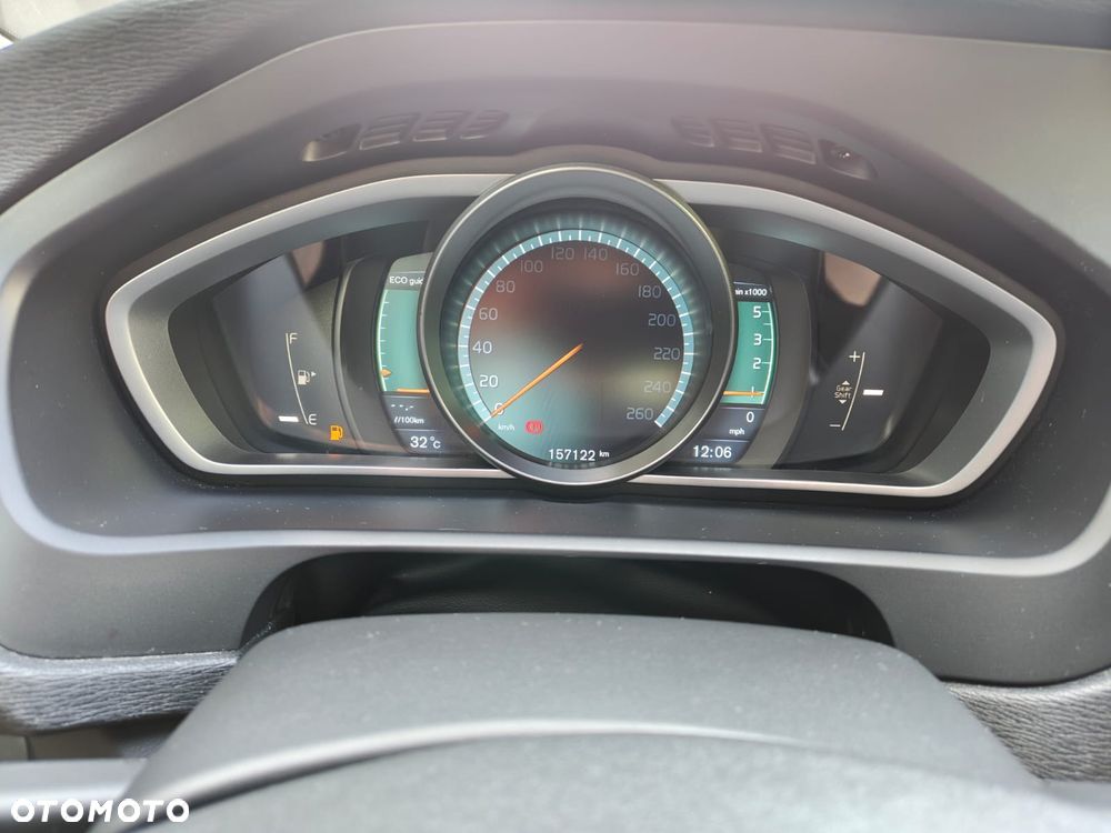 Volvo V40 D2 R-Design Summum - 21