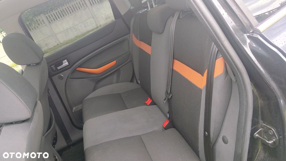 Ford Kuga 2010 photo 3