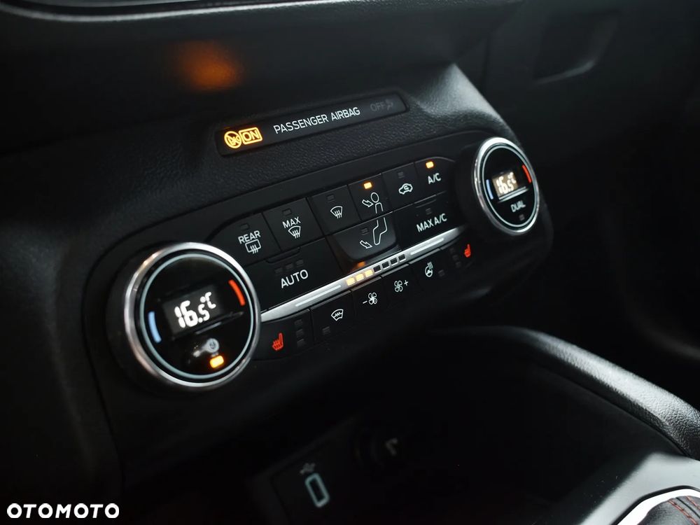 Ford Focus - 22