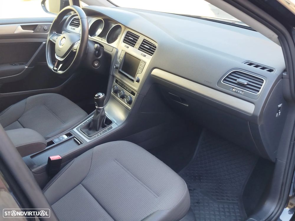 VW Golf 1.0 TSI Confortline - 14