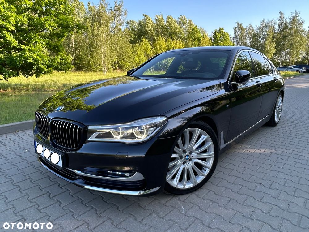 BMW Seria 7 740d xDrive - 24