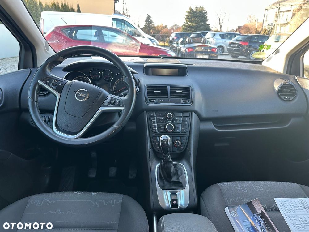 Opel Meriva 1.4 T Essentia S&S - 12