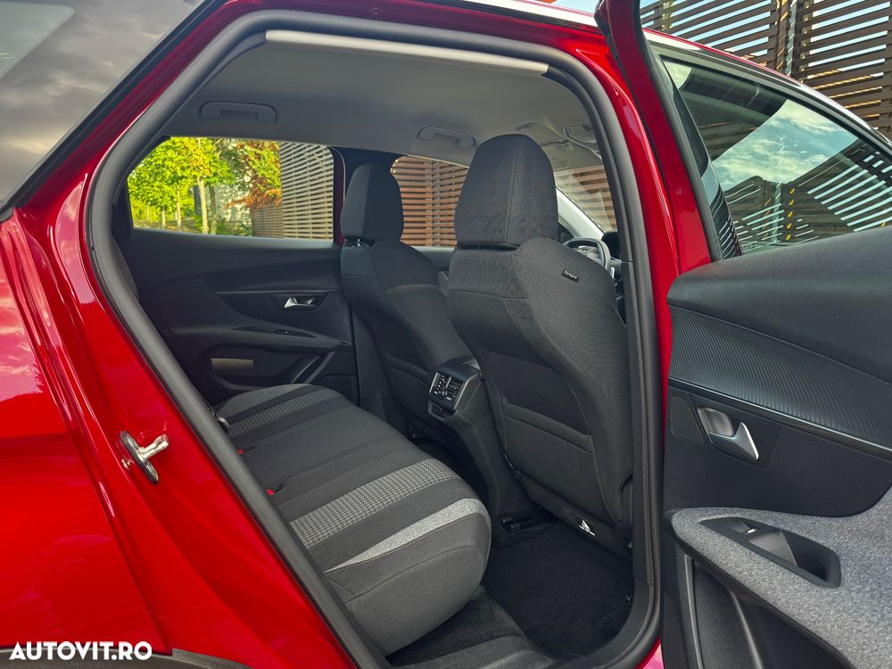 Peugeot 3008 1.2 PureTech 130 EAT8 Allure Pack - 20