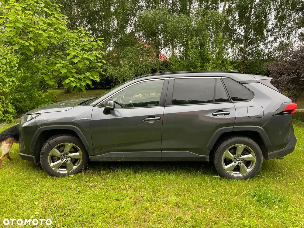 Toyota RAV4 - 1