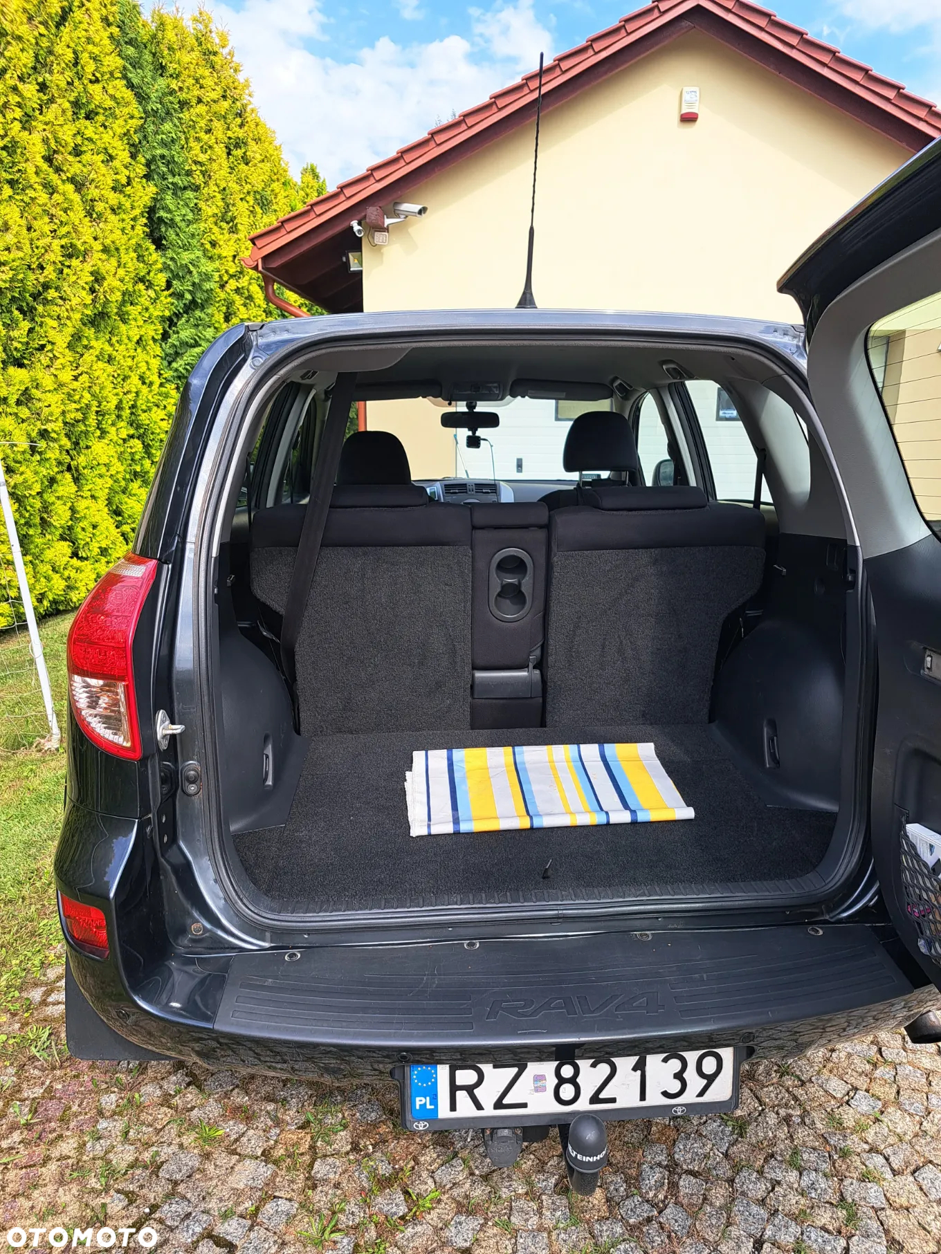 Toyota RAV4 - 8