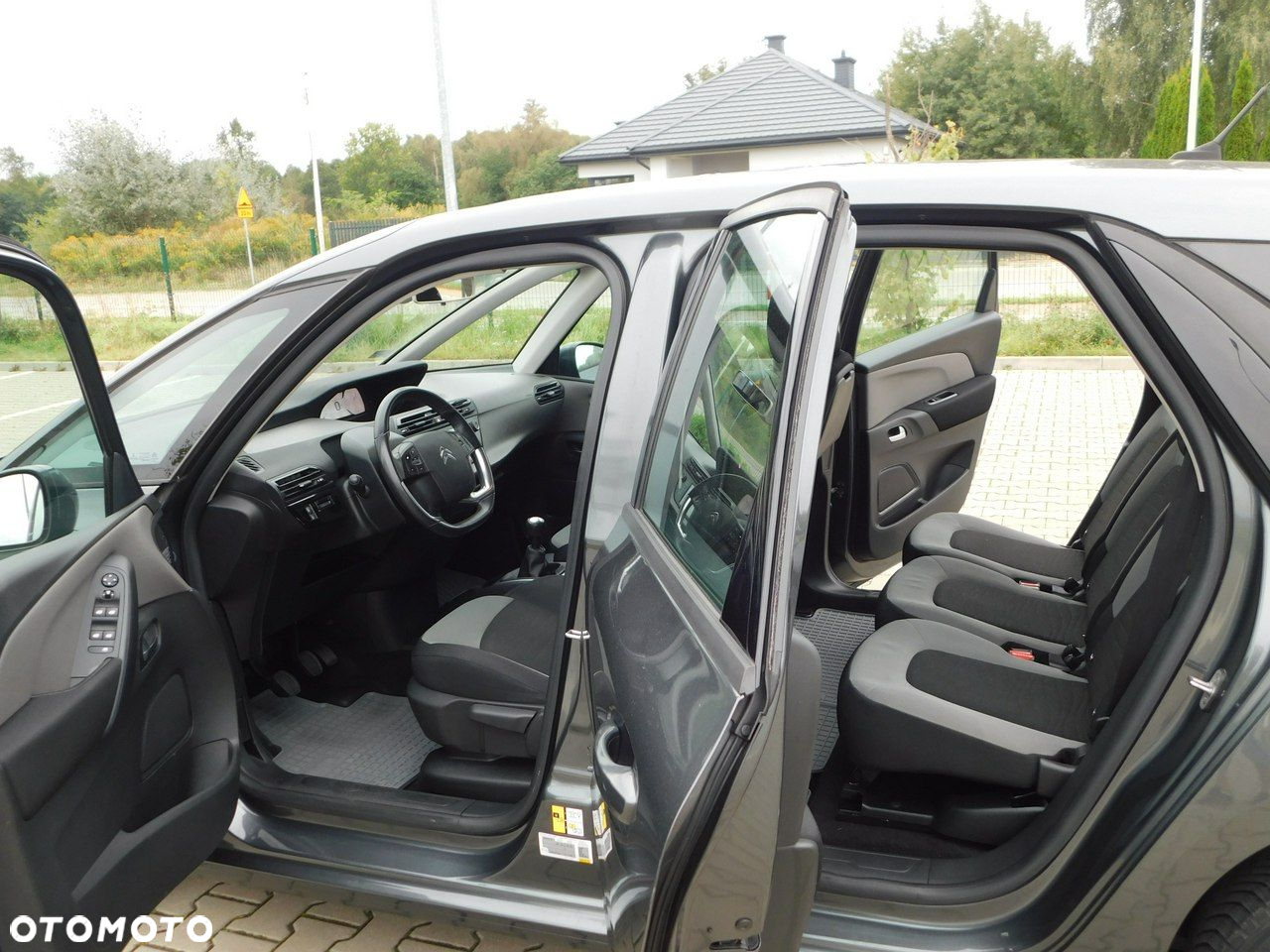 Citroën C4 Picasso - 13