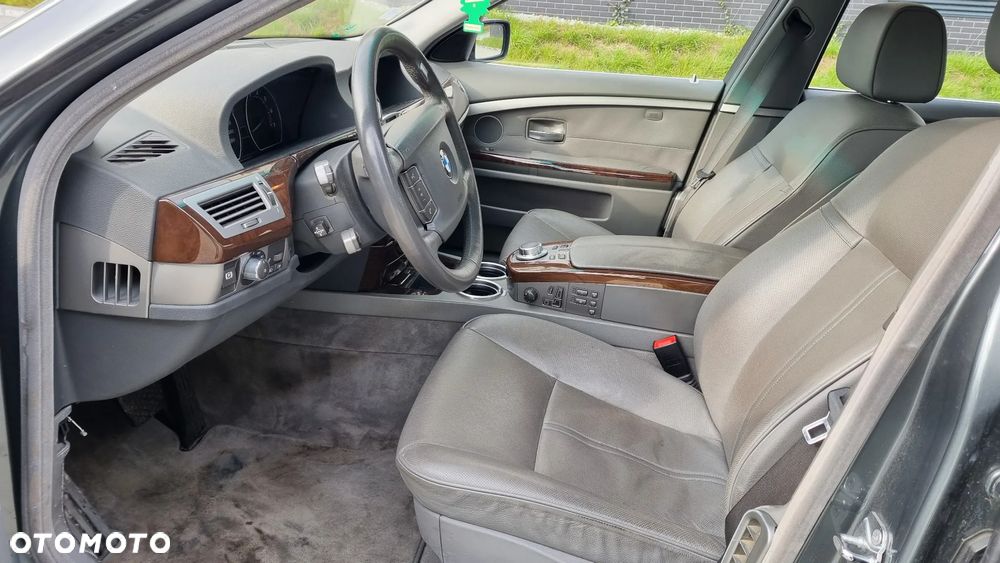 BMW Seria 7 740i - 15