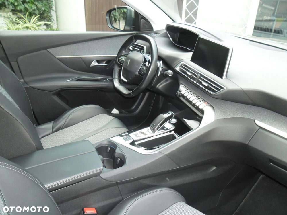 Peugeot 3008 BlueHDi 130 Stop & Start EAT8 Allure Business-Paket - 5