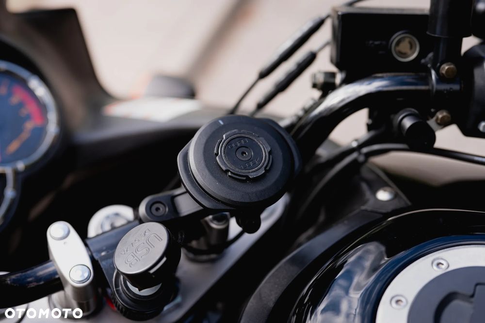 Suzuki V-STROM - 17