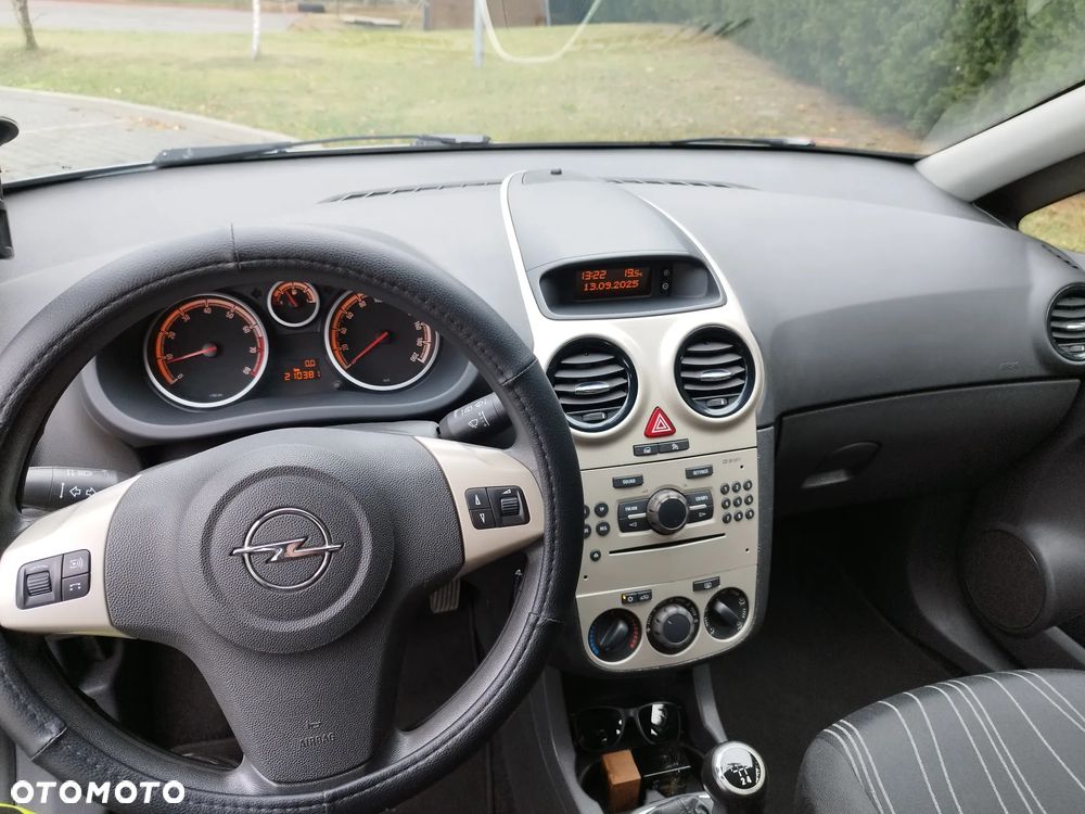 Opel Corsa 1.4 16V - 15