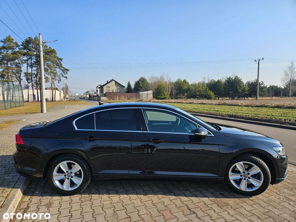 Volkswagen Passat - 15