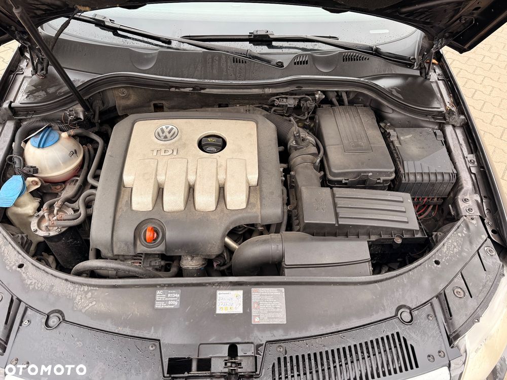 Volkswagen Passat 2.0 TDI Comfortline - 9