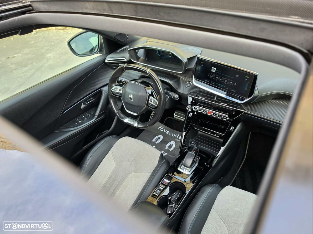 Peugeot e-2008 50 kWh GT - 8