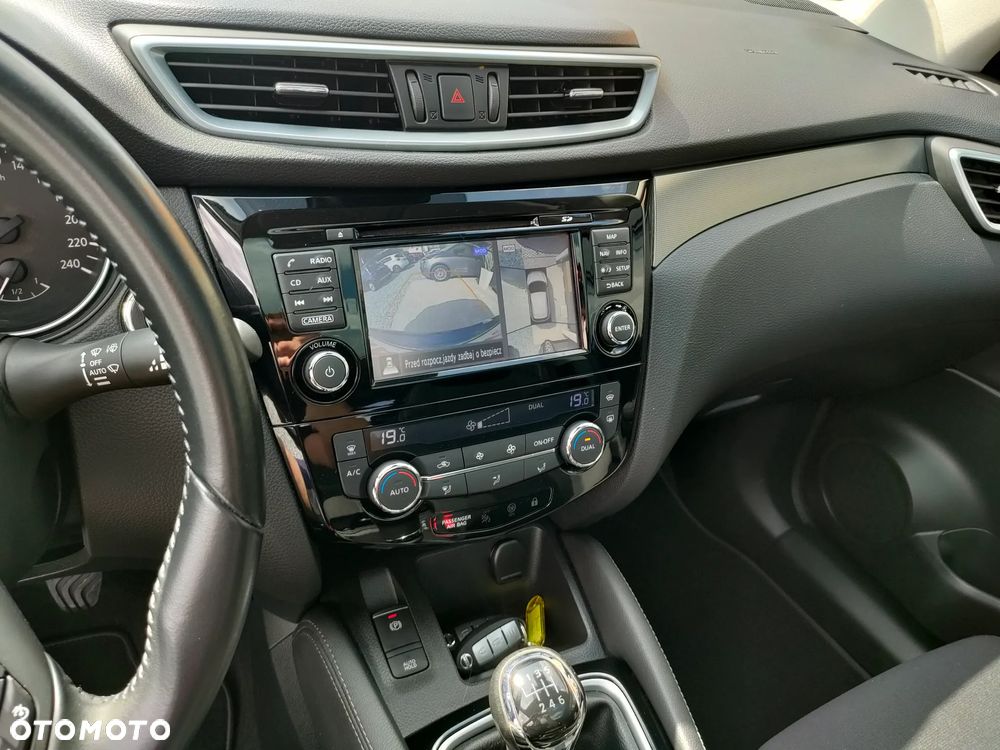 Nissan Qashqai 1.6 DIG-T Tekna - 19