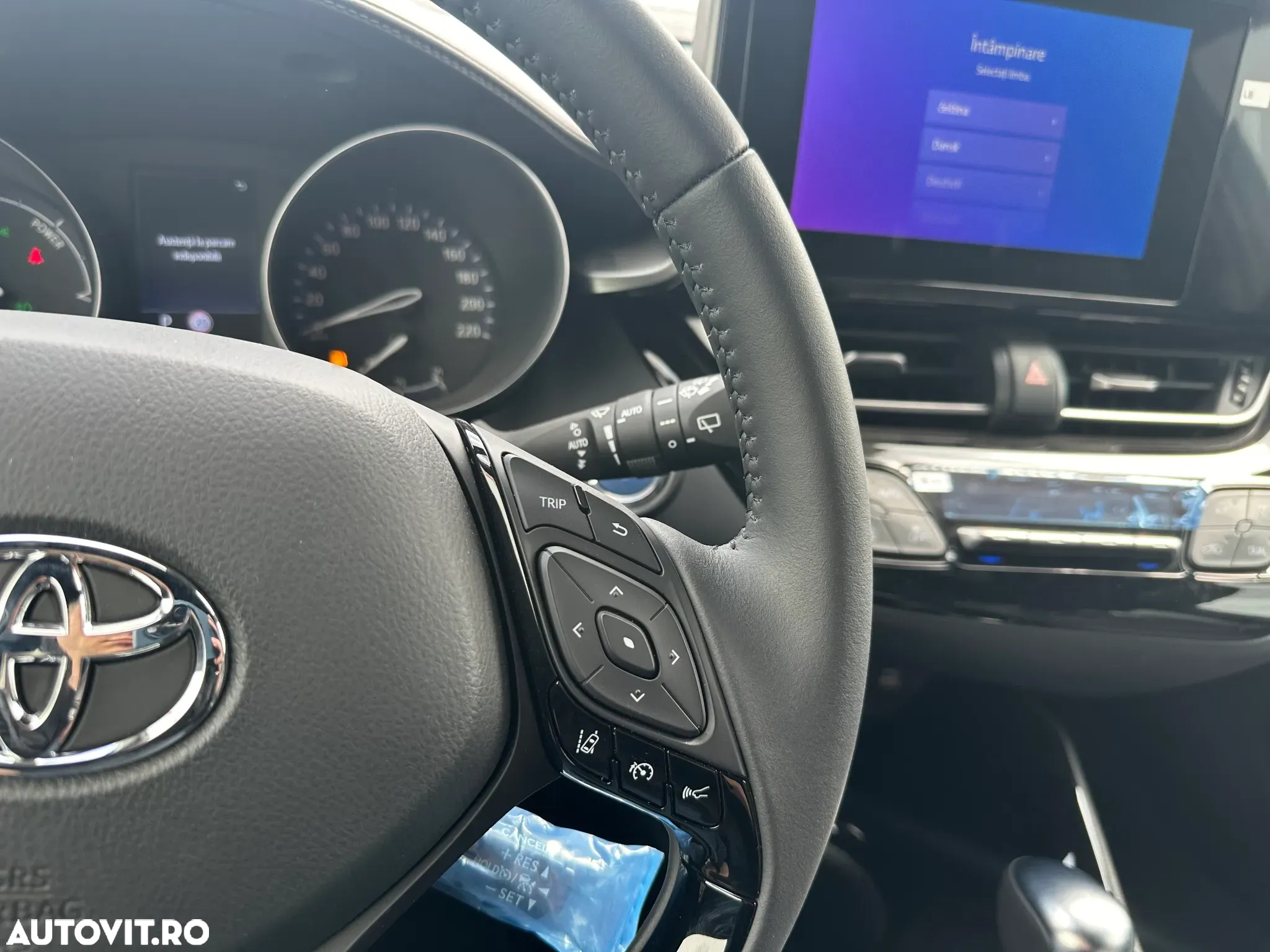 Toyota C-HR 2.0 HSD 184 CP 4x2 CVT C-ult Style - 10
