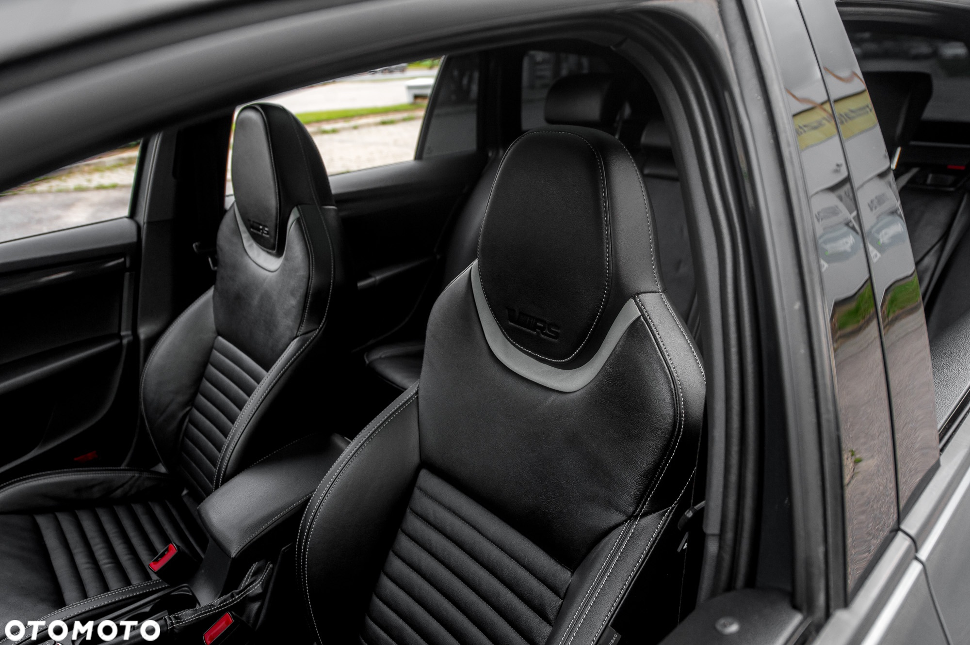Skoda Octavia Combi 2.0 TDI 4x4 DSG RS - 32
