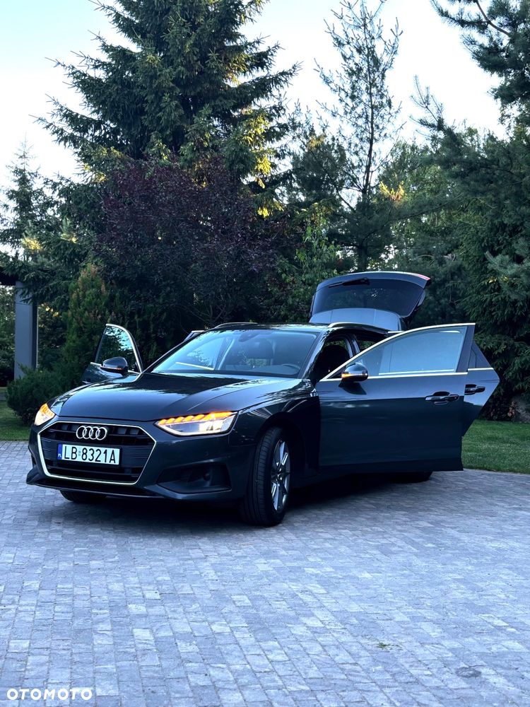Audi A4 Avant 30 TDI S tronic - 40