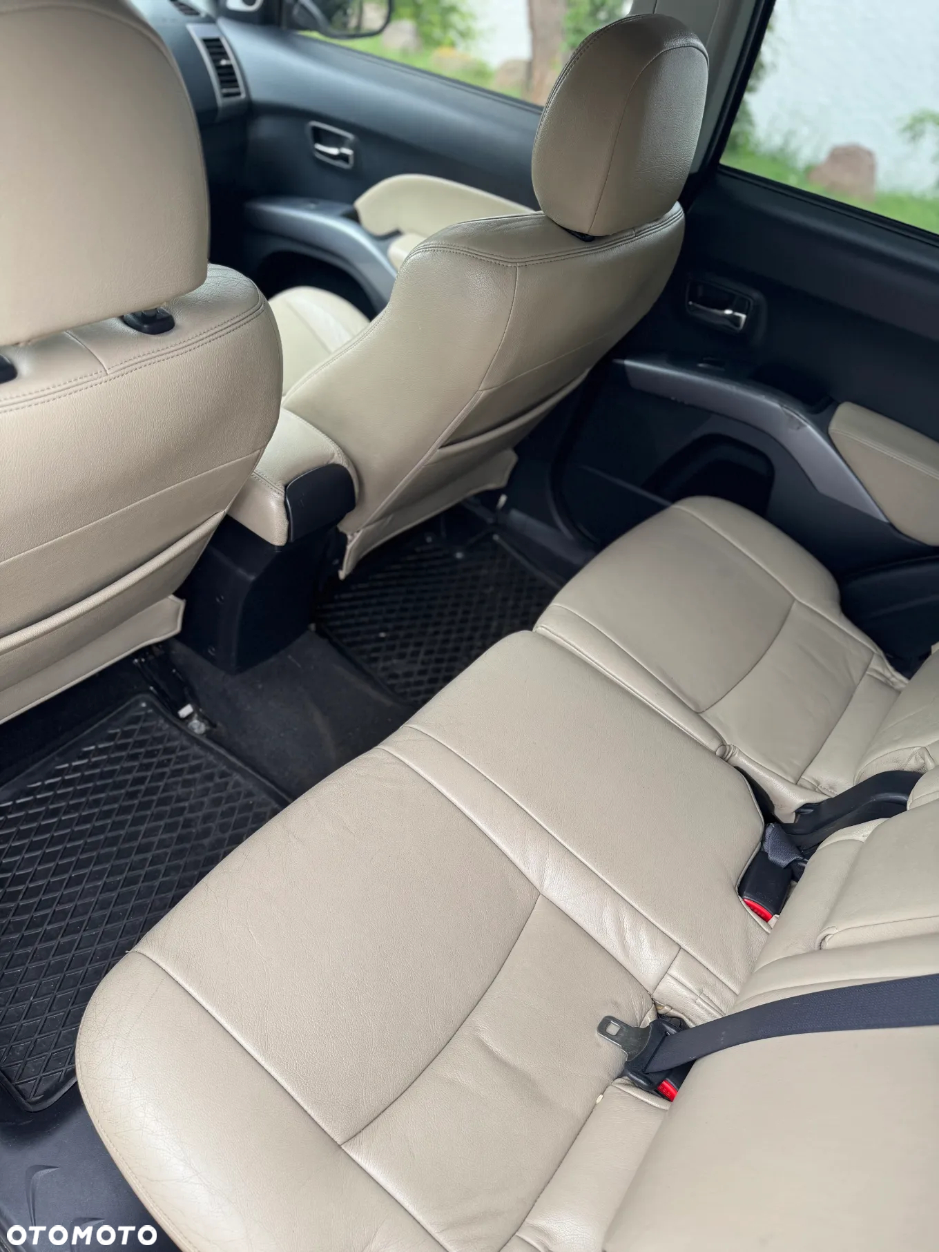 Mitsubishi Outlander 2.0 DID Intense - 14