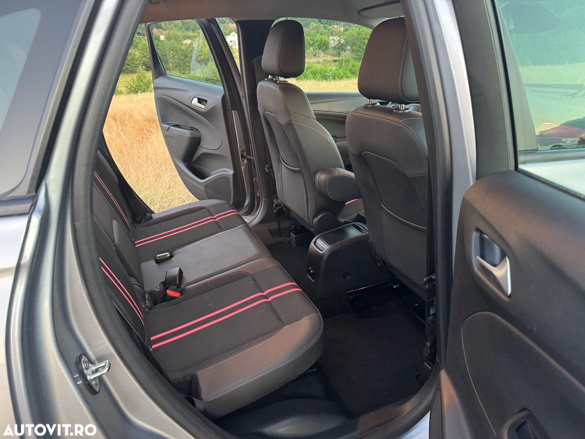 Opel Crossland 1.2 Automatik Business Elegance - 8