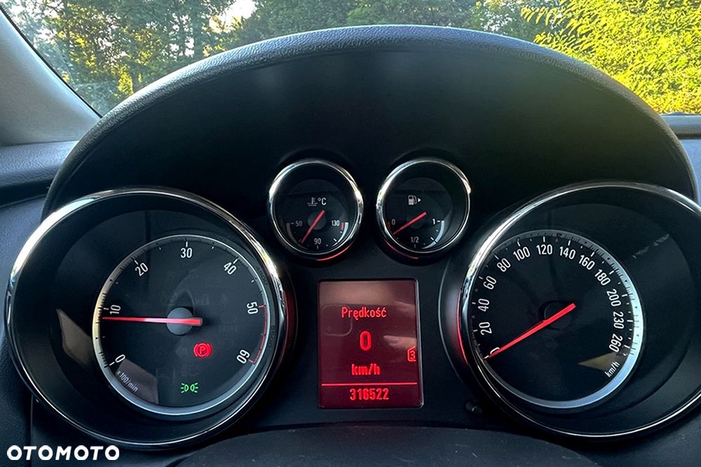 Opel Astra 1.7 CDTI DPF Cosmo - 9