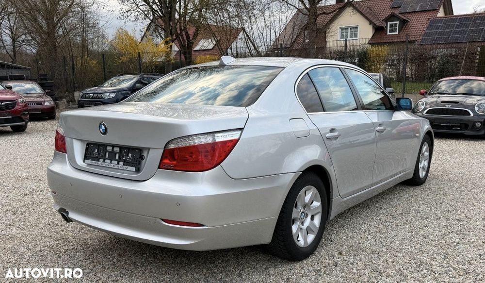 BMW Seria 5 520d Aut. Edition Exclusive - 4